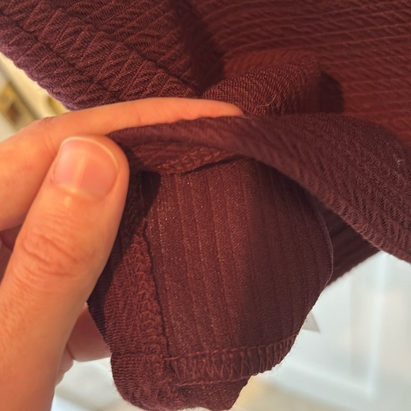 Ann Taylor Factory Sleeveless Sweater Tank Embellished Burgundy Size Small NWT - Picture 5 of 6